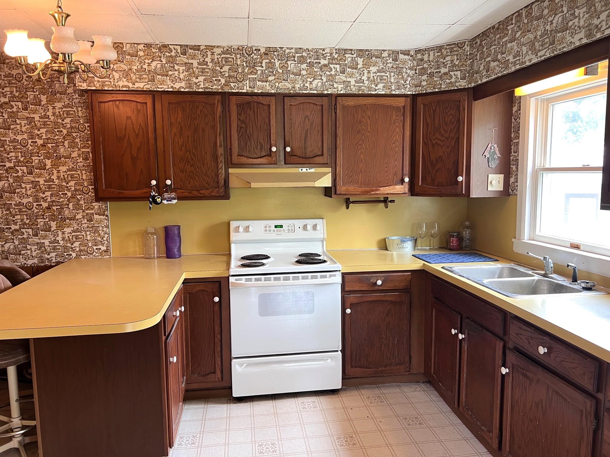 13063 Shaftsburg Road Perry, MI 48872 - Photo 10 of 15 50178902-b2ae2cae-3cab-4ebc-8620-2d594a698ac5.JPG