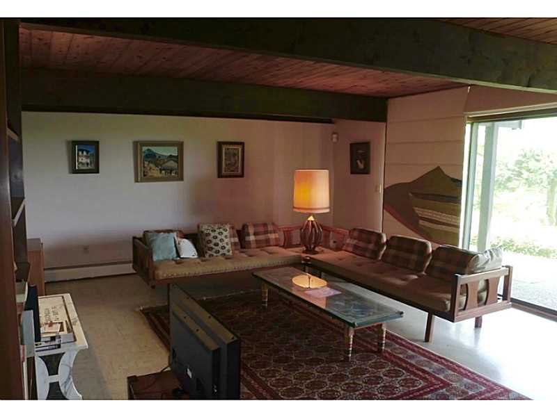 78 Old Bulgarmarsh Road Tiverton, RI 02878 - Photo 15 of 25 Living Room.