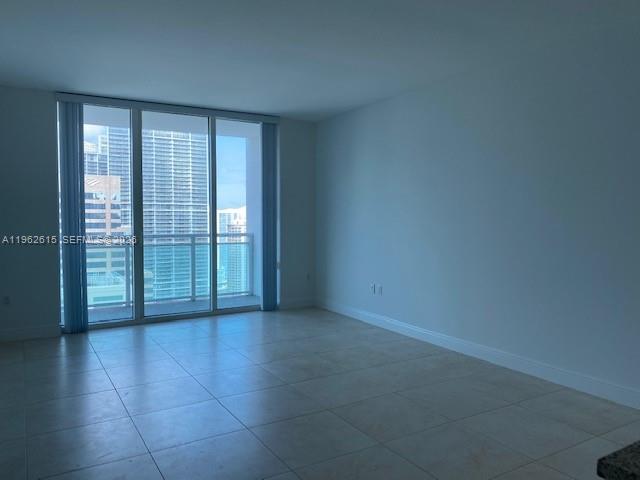 950 Brickell Bay Drive, Unit 4002 Miami, FL 33131 - Photo 4 of 24