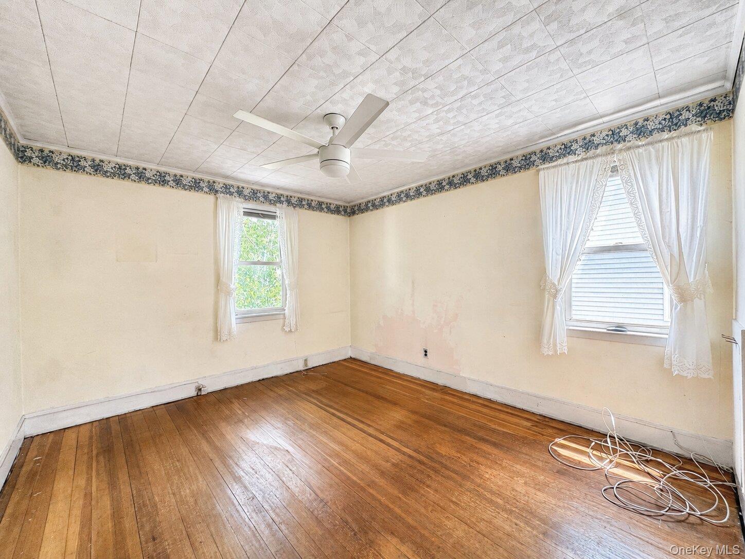 113 Rhodes Street New Rochelle, NY 10801 - Photo 20 of 32