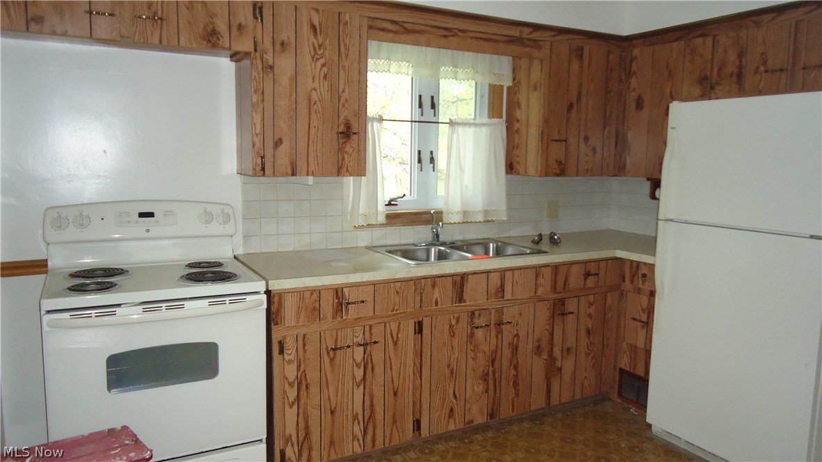 360 North Messner Road New Franklin, OH 44319 - Photo 8 of 24