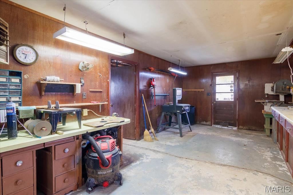 22106 Hammel Road Carlyle, IL 62231 - Photo 37 of 48