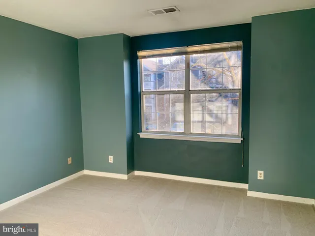 $1,850 | 20301 Beechwood Terrace, Unit 201, Ashburn, VA 20147