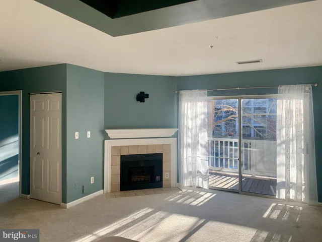 $1,850 | 20301 Beechwood Terrace, Unit 201, Ashburn, VA 20147