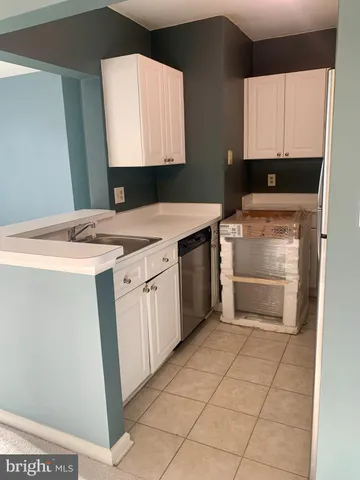 $1,850 | 20301 Beechwood Terrace, Unit 201, Ashburn, VA 20147