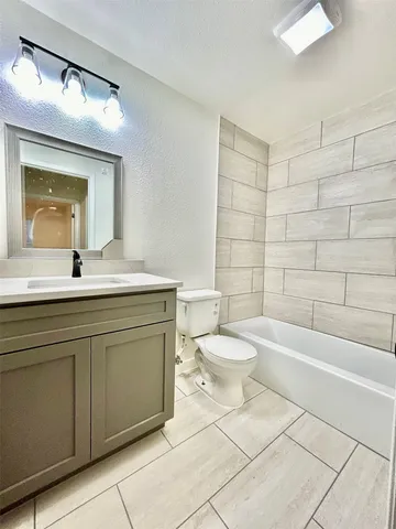 $1,280 | 5903 Cougar Drive, Unit C, Austin, TX 78745