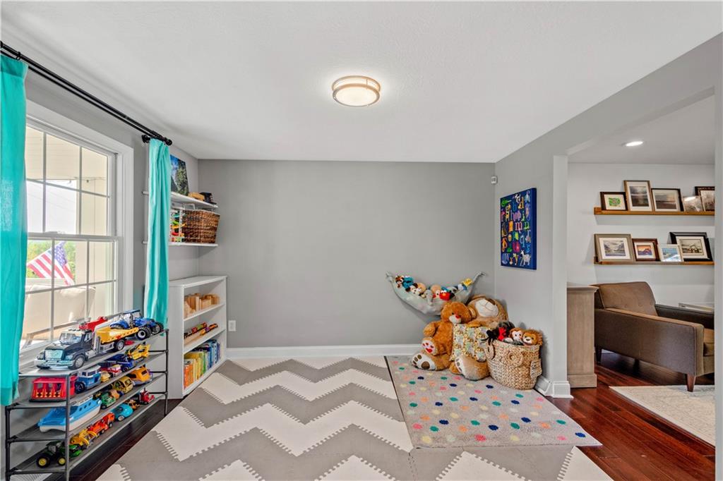 1316 Rolling Meadow Road Pittsburgh, PA 15241 - Photo 16 of 38 Gallery Image 16