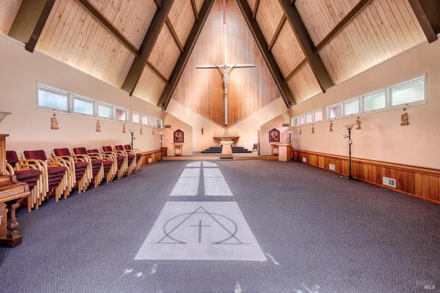 a view of a garage with an empty room