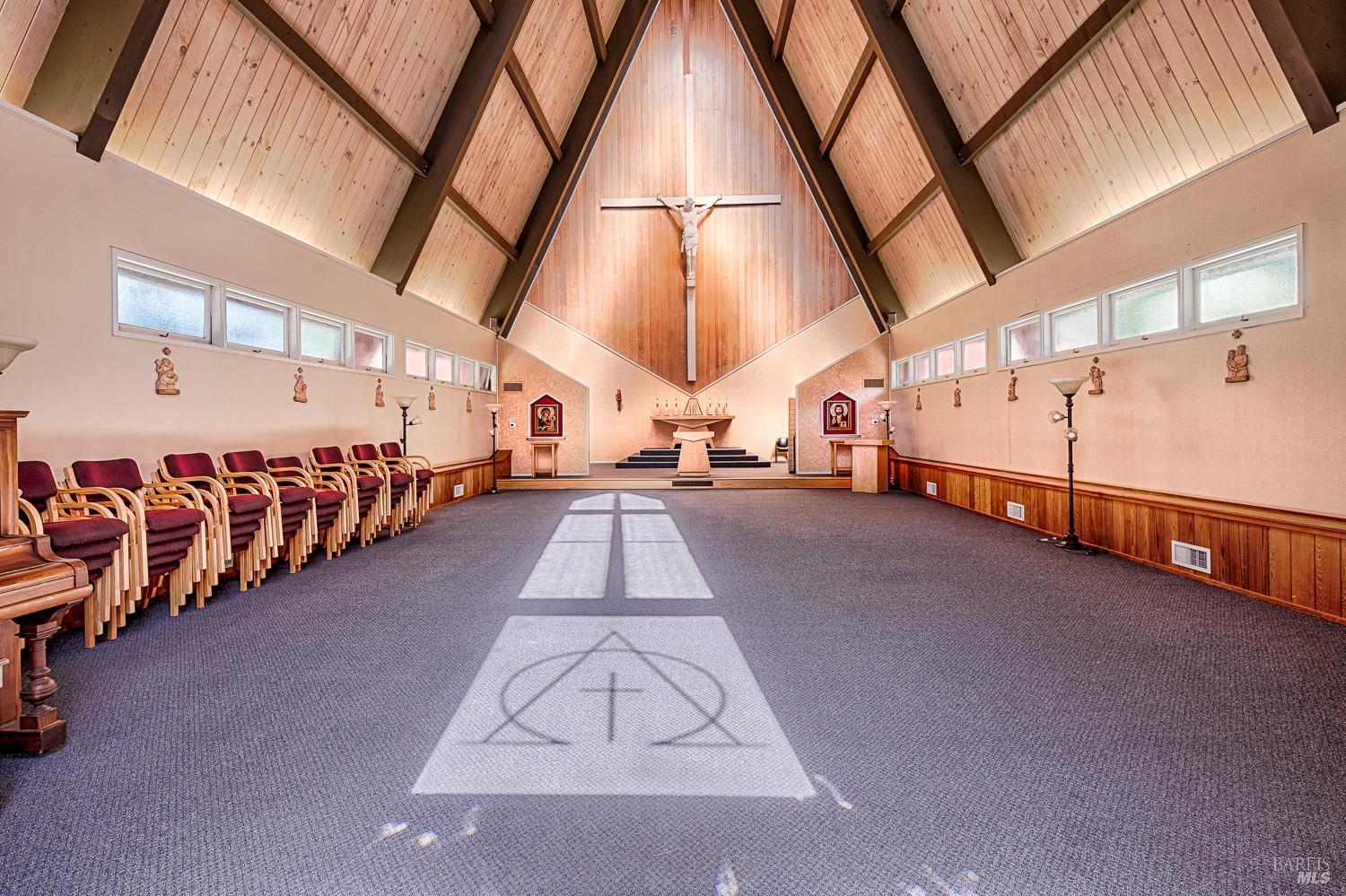 22776 Moscow Road Monte Rio, CA 95462 - Photo 3 of 20 a view of a garage with an empty room