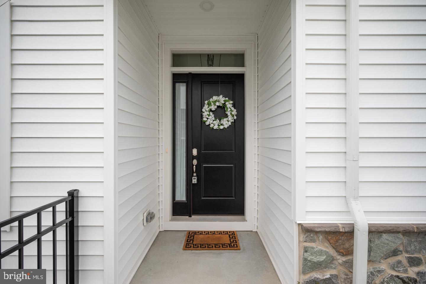 814 Paddock Road Downingtown, PA 19335 - Photo 10 of 55 Private Side Entrance