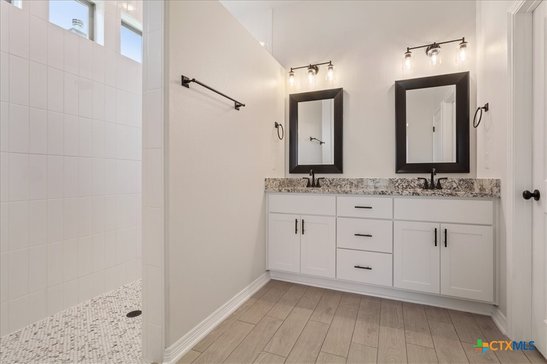 2028 Butternut Road Temple, TX 76502 - Photo 20 of 29 Primary Bathroom