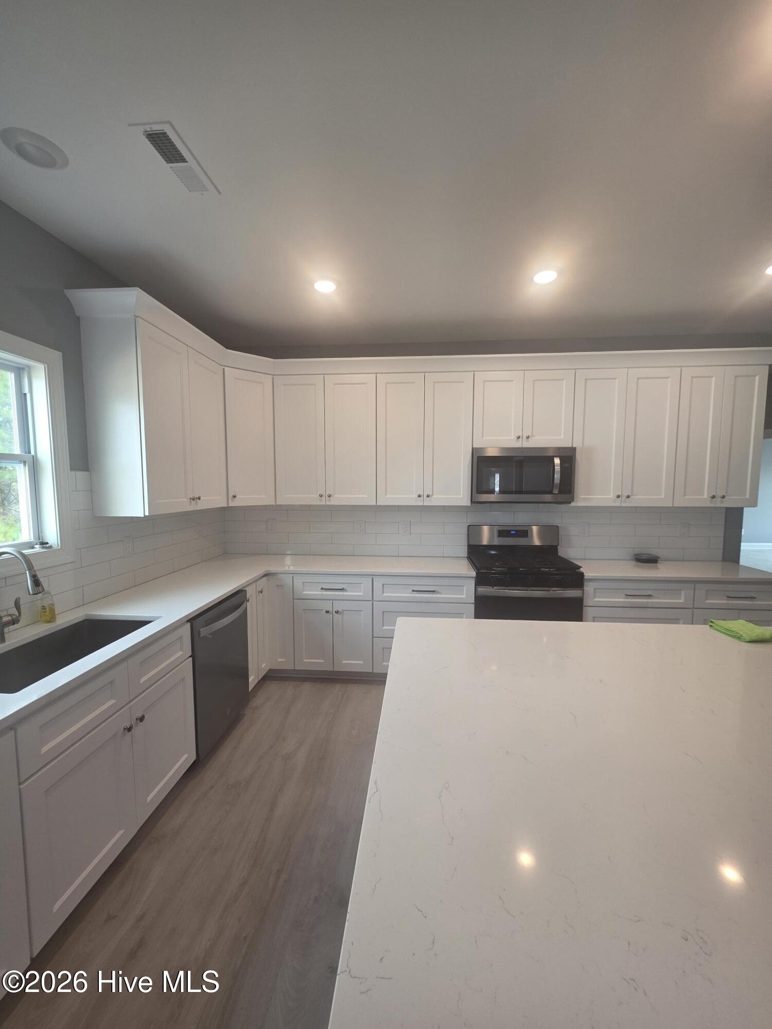 103 Everett Park Trail Holly Ridge, NC 28445 - Photo 7 of 54 6