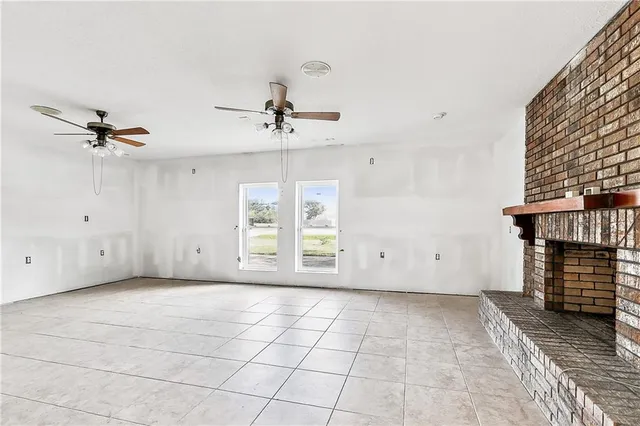 $200,000 | 177 Farm Road, Laplace, LA 70068