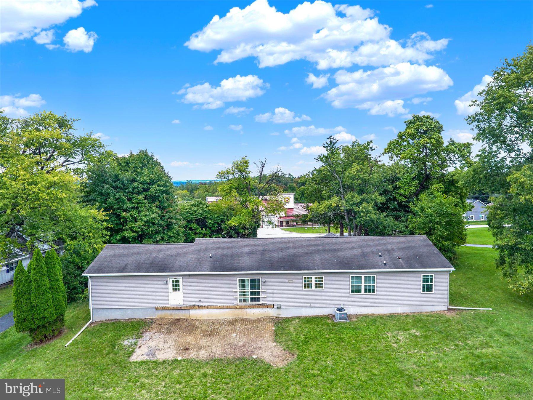 7621 Jonestown Road Harrisburg, PA 17112 - Photo 53 of 69 Rear