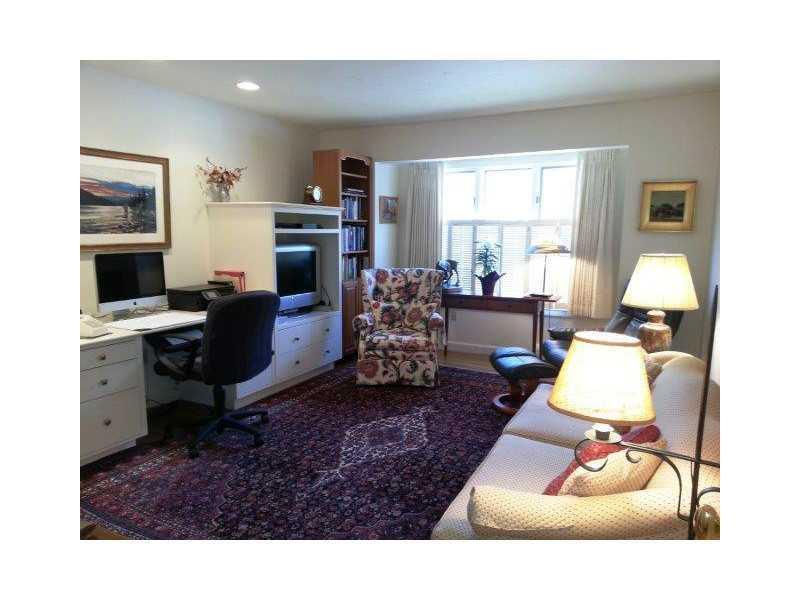 39 Blueberry Cove Road, Unit 39 Yarmouth, ME 04096 - Photo 10 of 19 Den/Family/Great Room.