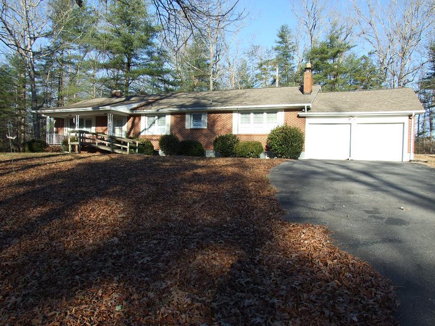 2653 Botetourt Road Fincastle, VA 24090 - Photo 1 of 15 FRONT