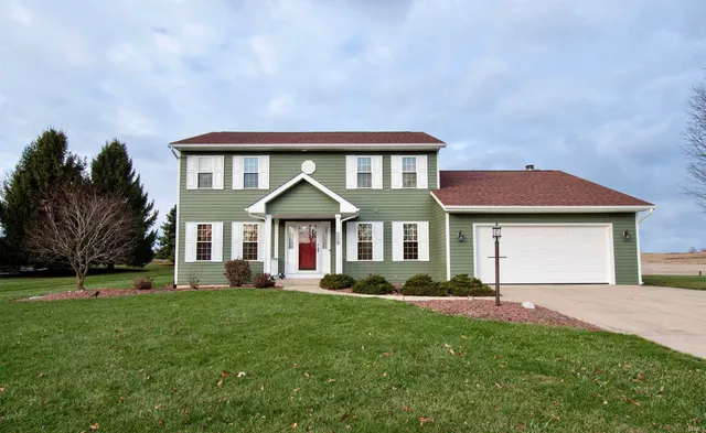 $362,999 | 1503 Edgewood Drive, Kendallville, IN 46755
