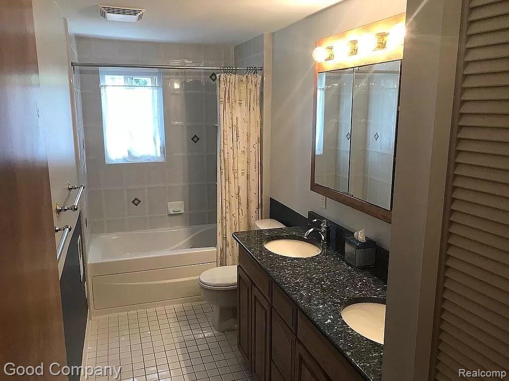 30123 Fox Grove Road Farmington, MI 48334 - Photo 26 of 36