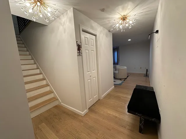 $3,300 | 66 St James Place, Unit 208, Boston, MA 02119