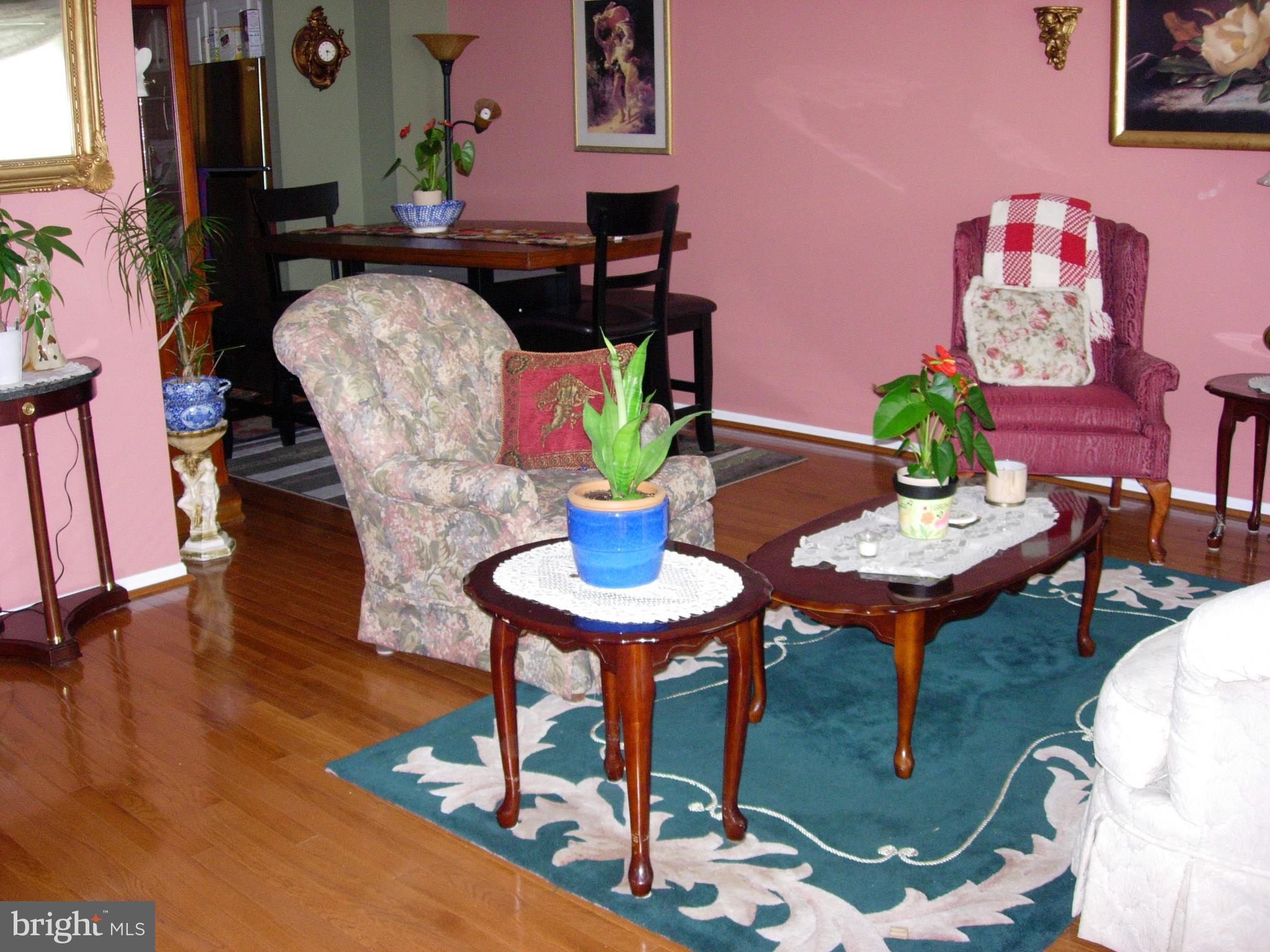 342 Scola Road Brookhaven, PA 19015 - Photo 2 of 19 Gallery Image 2