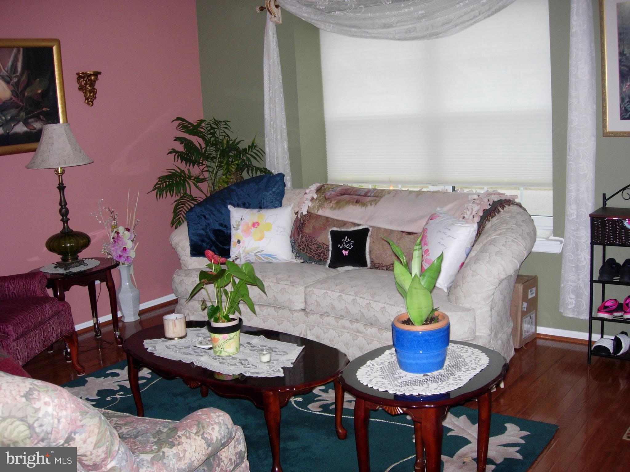 342 Scola Road Brookhaven, PA 19015 - Photo 3 of 19 Gallery Image 3