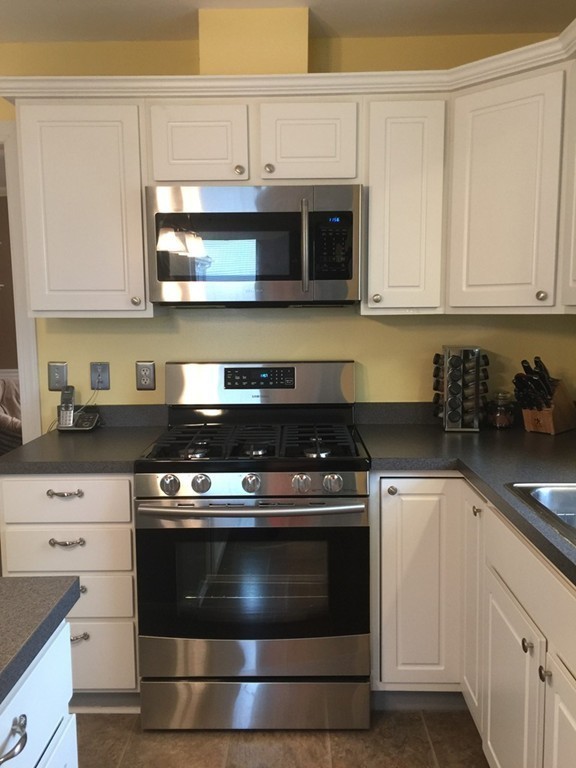 309 Chicago Street Fall River, MA 02721 - Photo 8 of 29