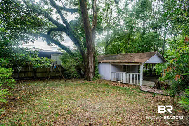 18 Fels Avenue Fairhope, AL 36532 - Photo 31 of 33 20x20 Workshop