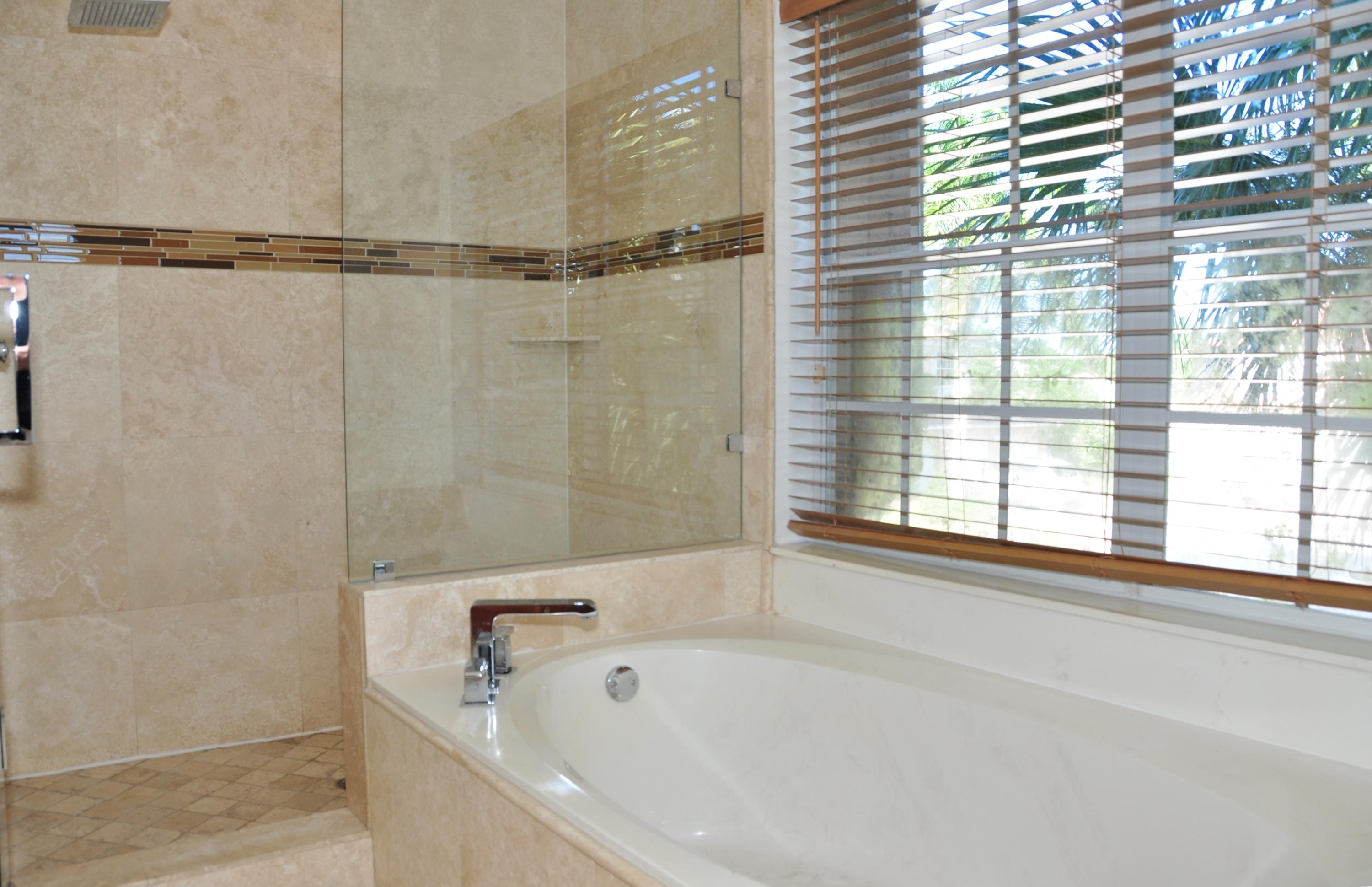10896 Tea Olive Lane Boca Raton, FL 33498 - Photo 15 of 26 24_ZE4JTV_still_cabn