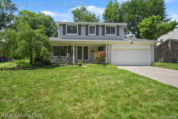 $442,500 | 4255 Greensboro Drive, Troy, MI 48085