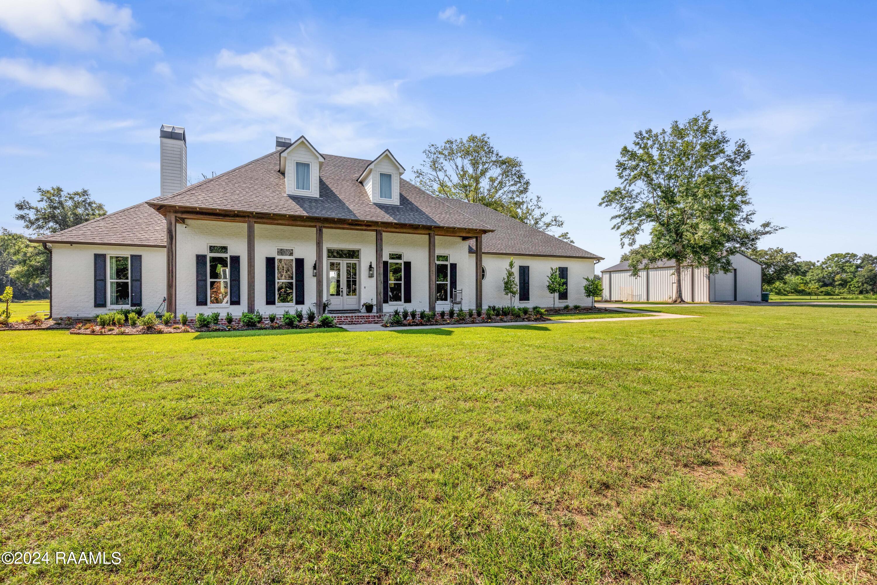 931 Austin Road, Unit B Youngsville, LA 70592 - Photo 5 of 46 931AustinEXT-14