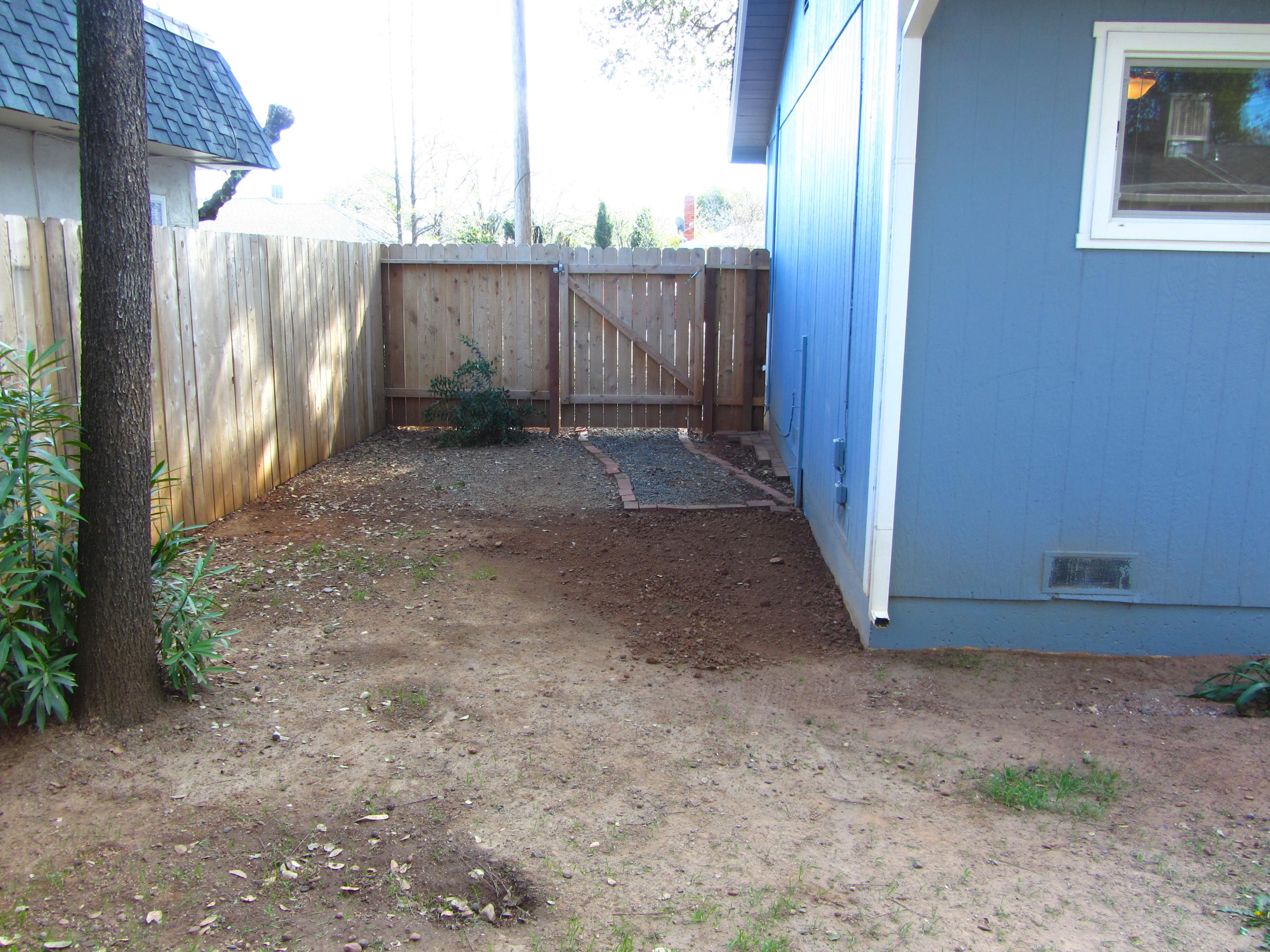 2862 Irwin Road Redding, CA 96002 - Photo 18 of 19 a view of a backyard