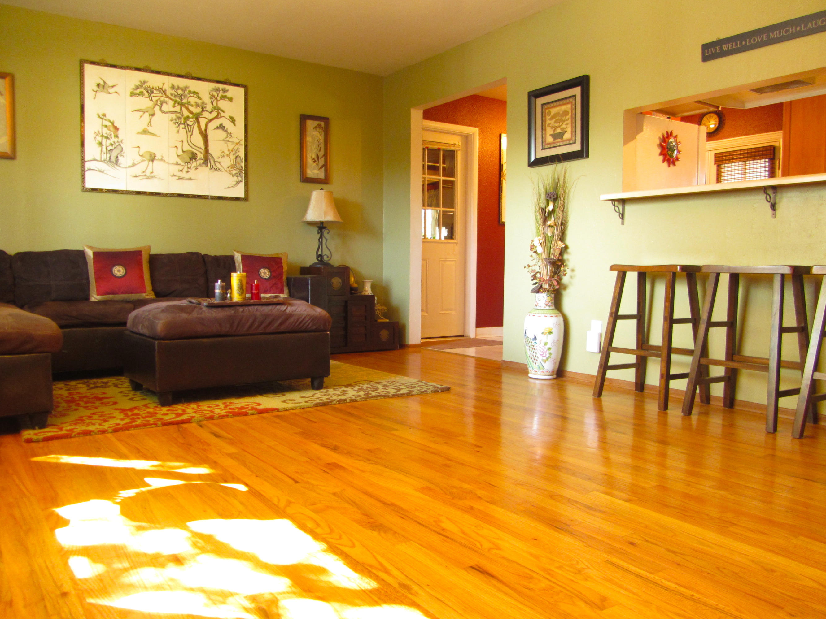 2862 Irwin Road Redding, CA 96002 - Photo 4 of 19 a living room with furniture and a table