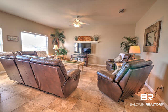 1483 Sandy Lane, Unit 1483 Gulf Shores, AL 36542 - Photo 5 of 26 Living