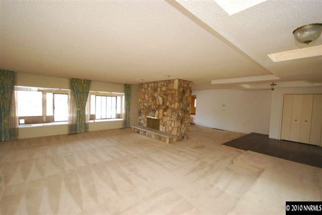 2385 Mueller Drive Reno, NV 89509 - Photo 3 of 9 Photo 3