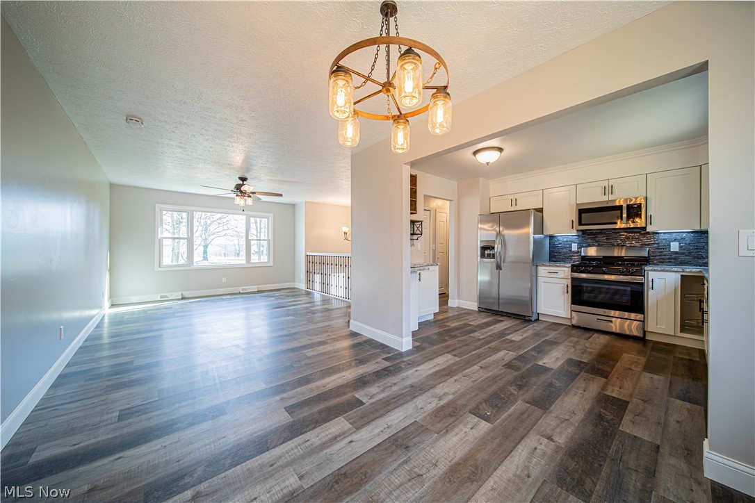 7948 Proctor Road Painesville, OH 44077 - Photo 5 of 33