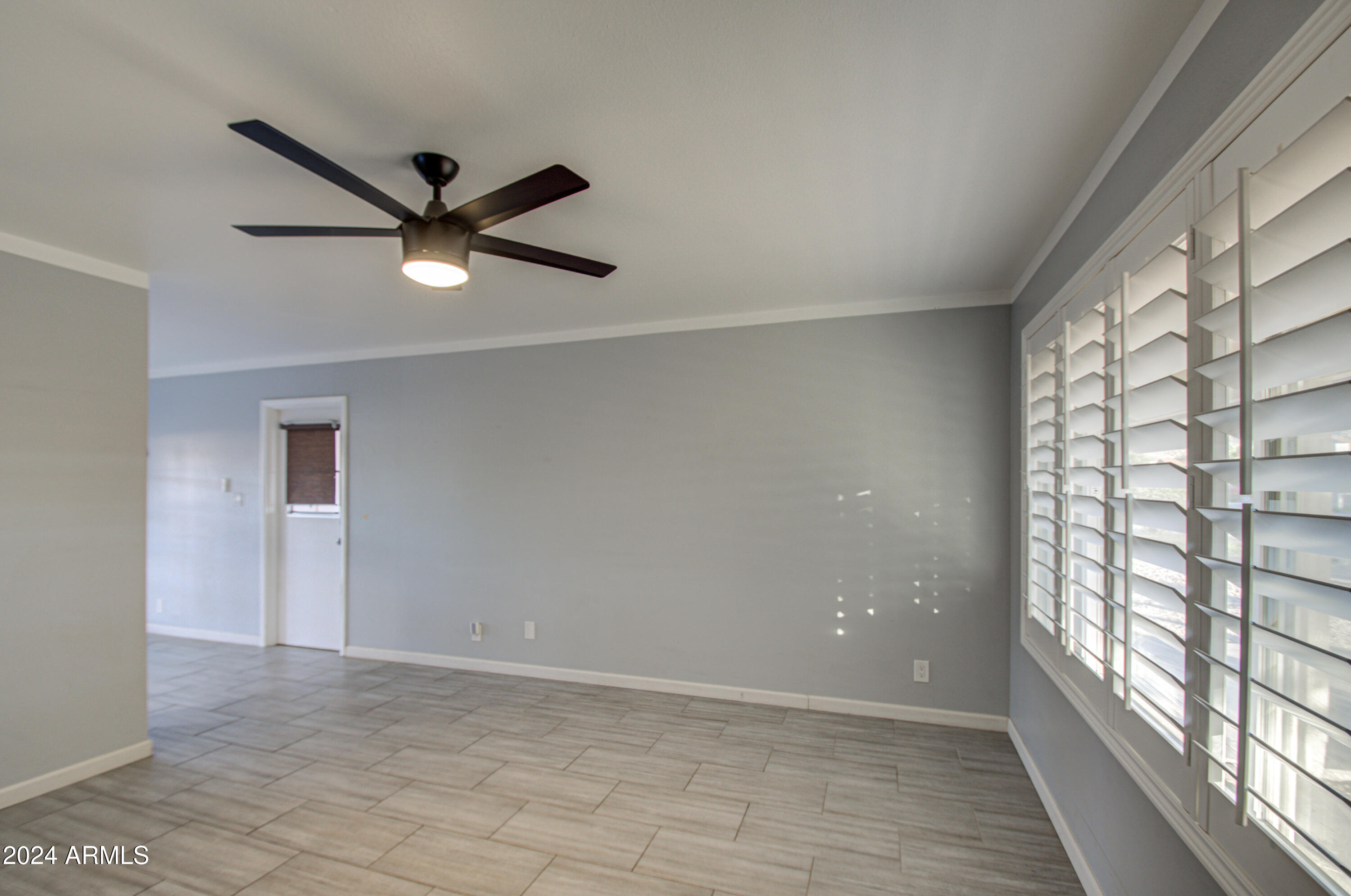 2236 West Wethersfield Road Phoenix, AZ 85029 - Photo 8 of 32 Living Room 3