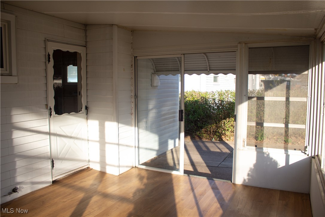 30124 Barjode Road Willowick, OH 44095 - Photo 18 of 34 Sunroom.