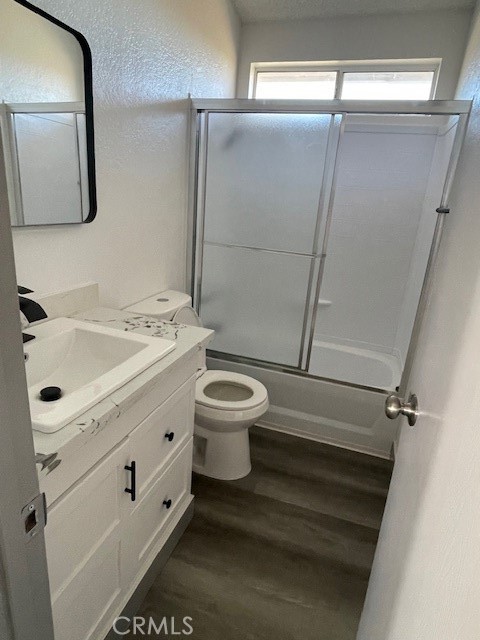 14626 Monte Vista Road Phelan, CA 92371 - Photo 22 of 33 2nd bathroom