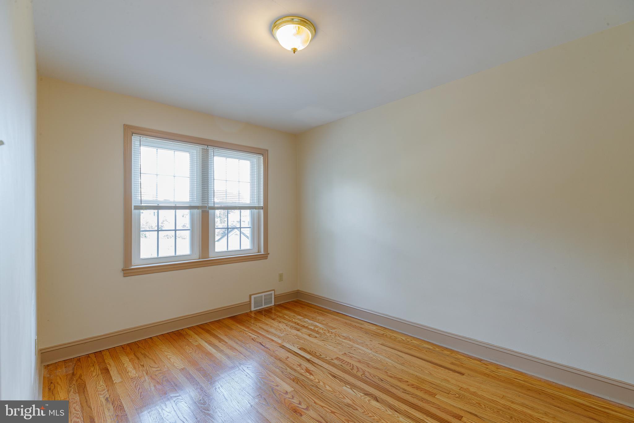 830 East Cathedral Road Philadelphia, PA 19128 - Photo 8 of 19
