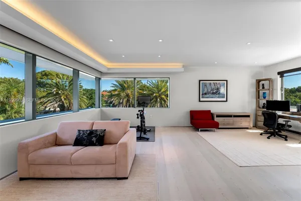 $180,000 | 360 Harbor Drive, Key Biscayne, FL 33149