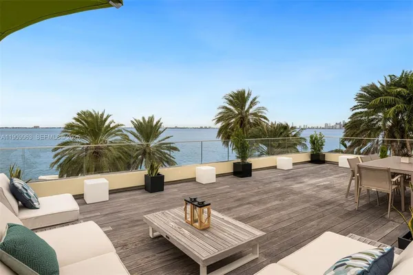 $180,000 | 360 Harbor Drive, Key Biscayne, FL 33149