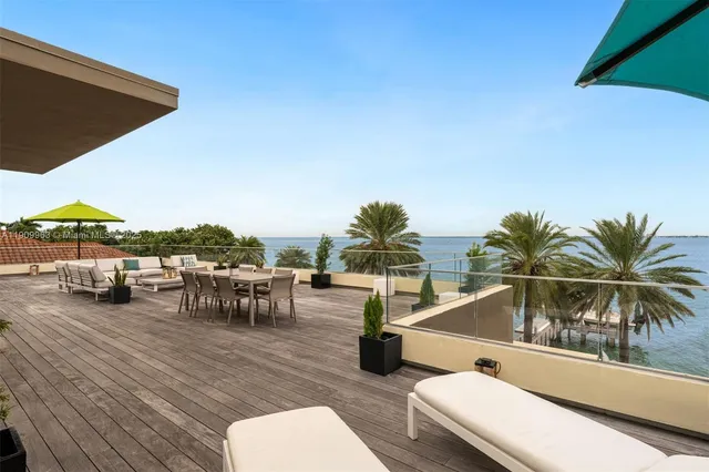 $250,000 | 360 Harbor Drive, Key Biscayne, FL 33149