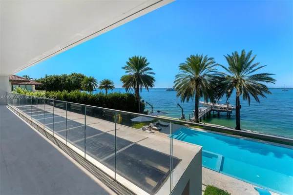 $180,000 | 360 Harbor Drive, Key Biscayne, FL 33149