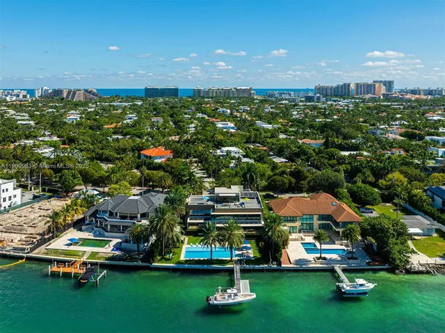 $250,000 | 360 Harbor Drive, Key Biscayne, FL 33149