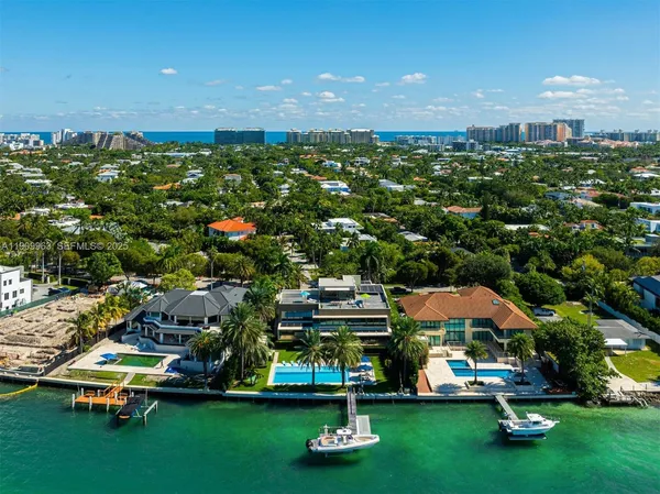 $180,000 | 360 Harbor Drive, Key Biscayne, FL 33149