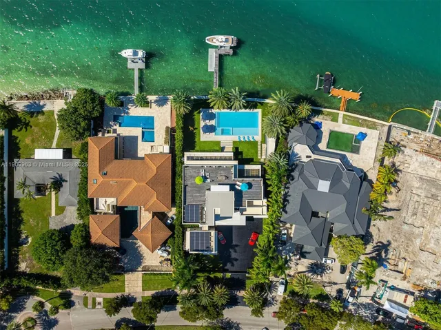 $250,000 | 360 Harbor Drive, Key Biscayne, FL 33149