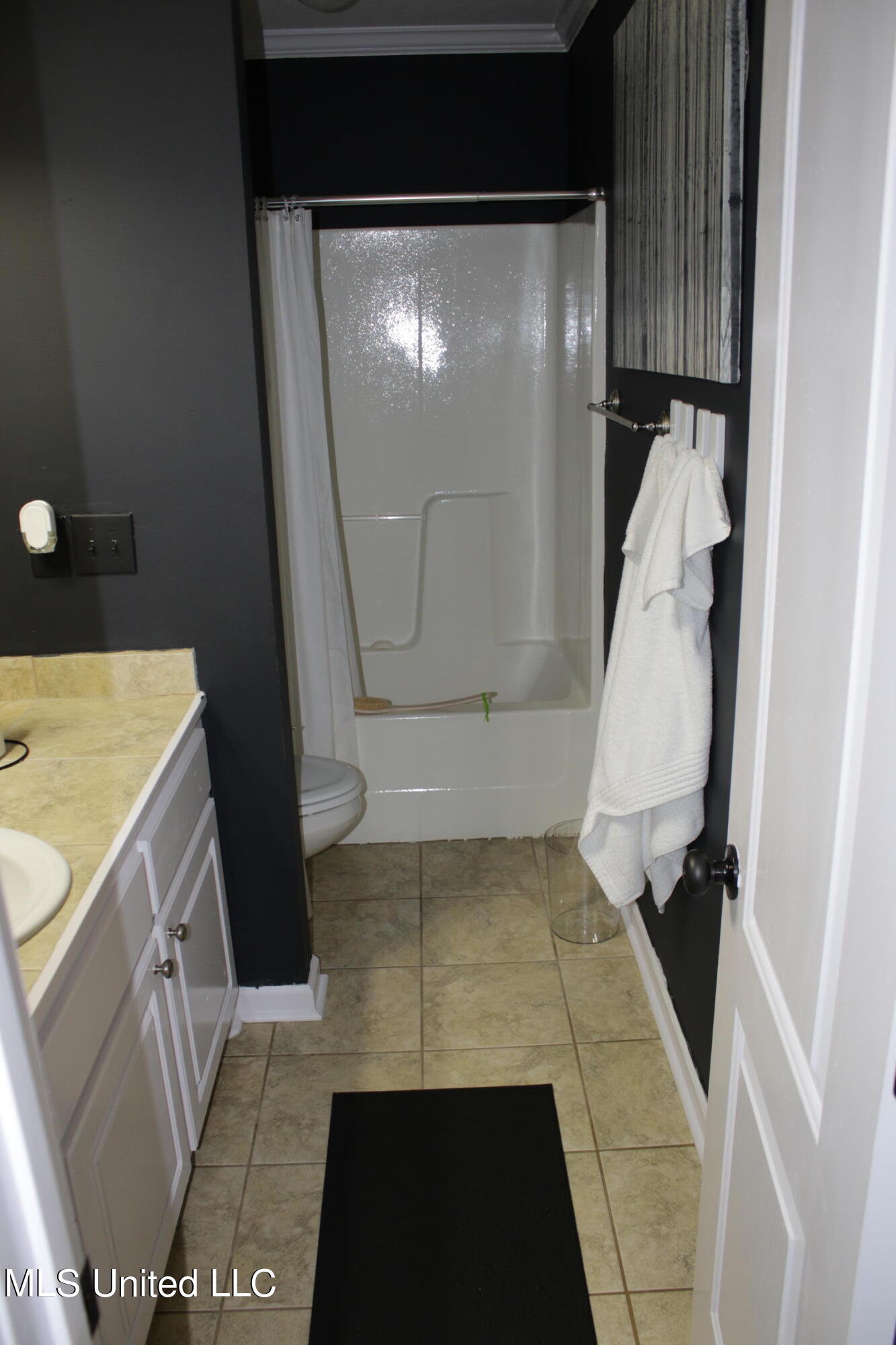 111 Stapleton Drive Canton, MS 39046 - Photo 39 of 52 1I9A5827