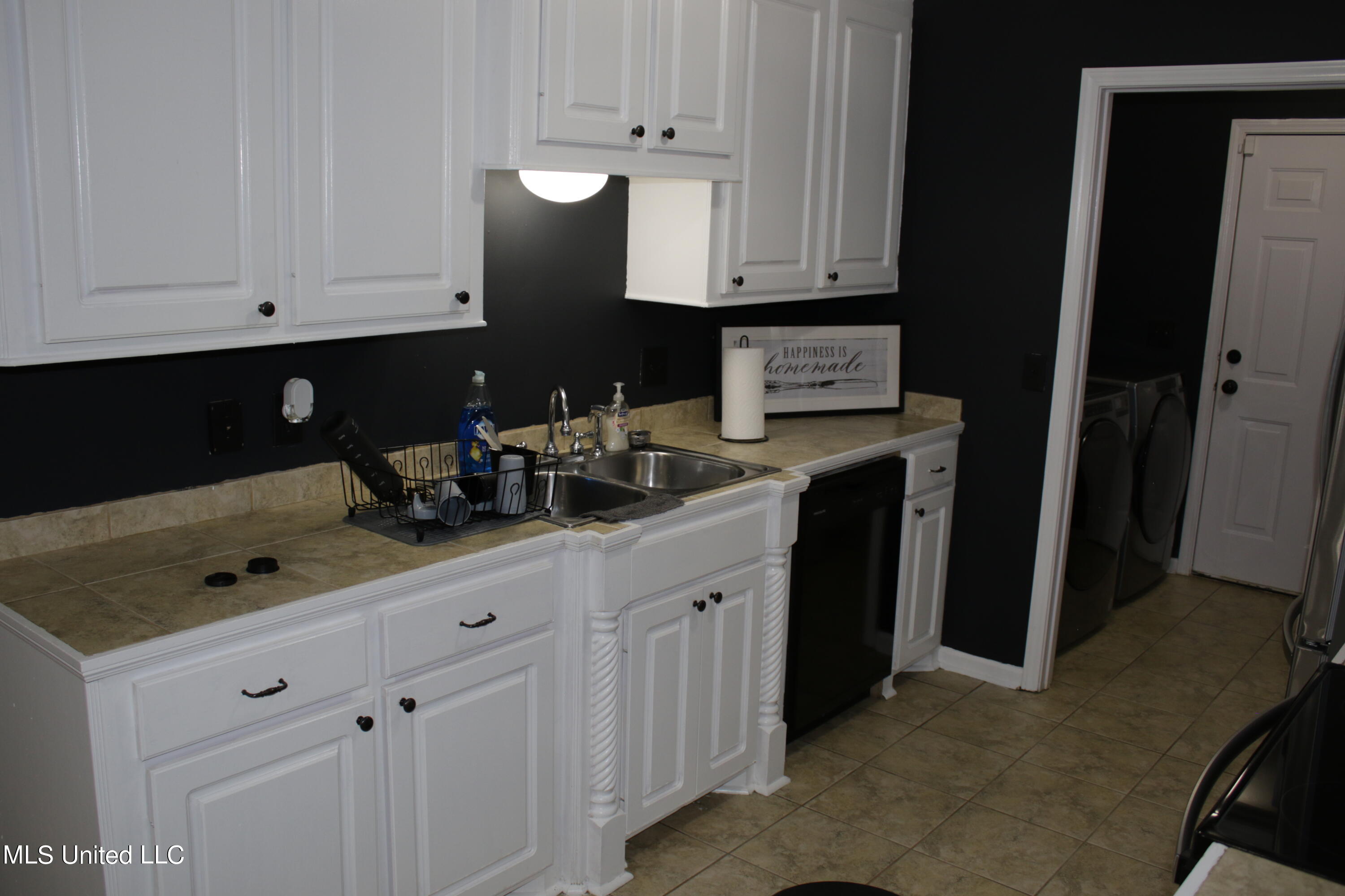 111 Stapleton Drive Canton, MS 39046 - Photo 49 of 52 1I9A5854