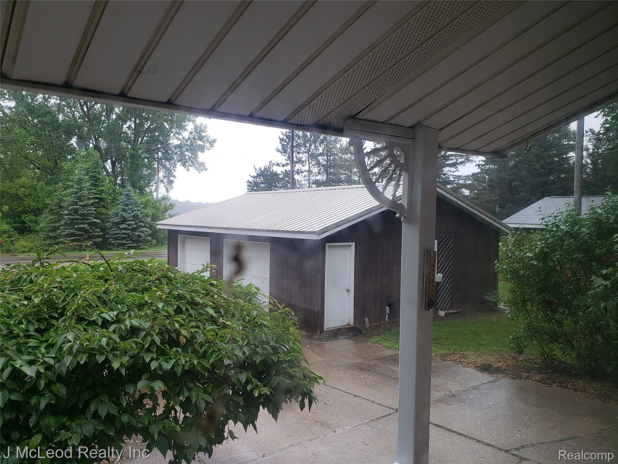 8215 Bray Road Vassar, MI 48768 - Photo 27 of 32 20190620_110842.jpg