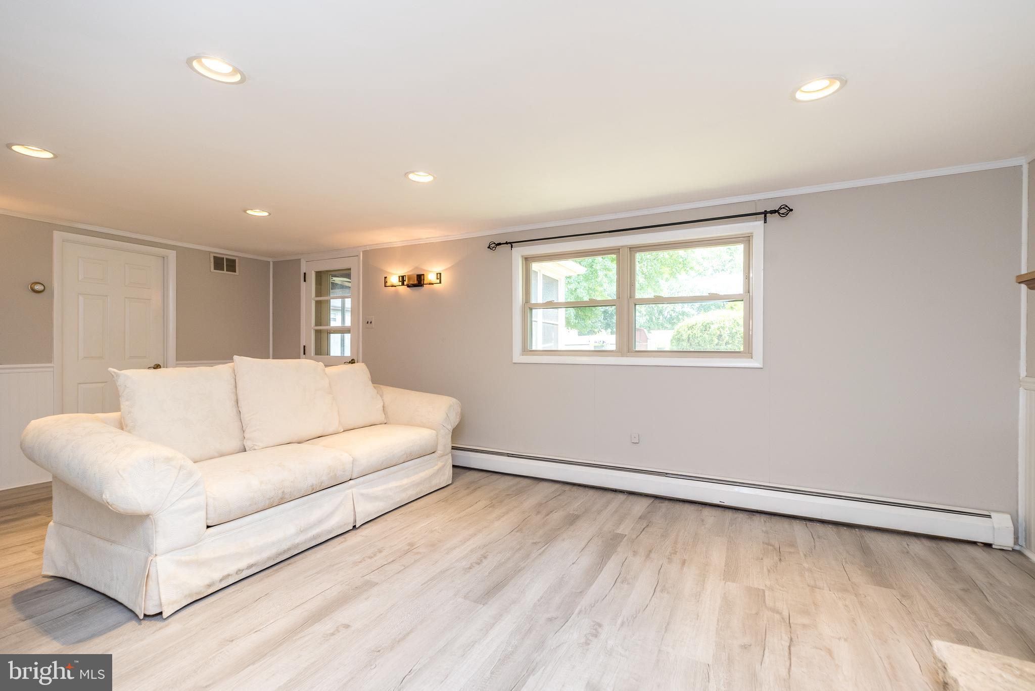 863 Stallion Road Warrington, PA 18976 - Photo 17 of 26 Gallery Image 17